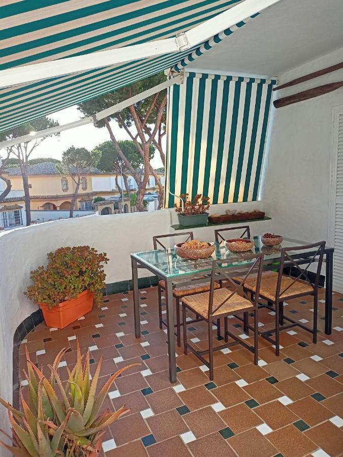 Pueblo Marinero Apartment Ново Санкти Петри Екстериор снимка