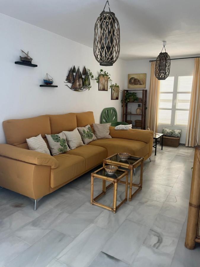 Pueblo Marinero Apartment Ново Санкти Петри Екстериор снимка
